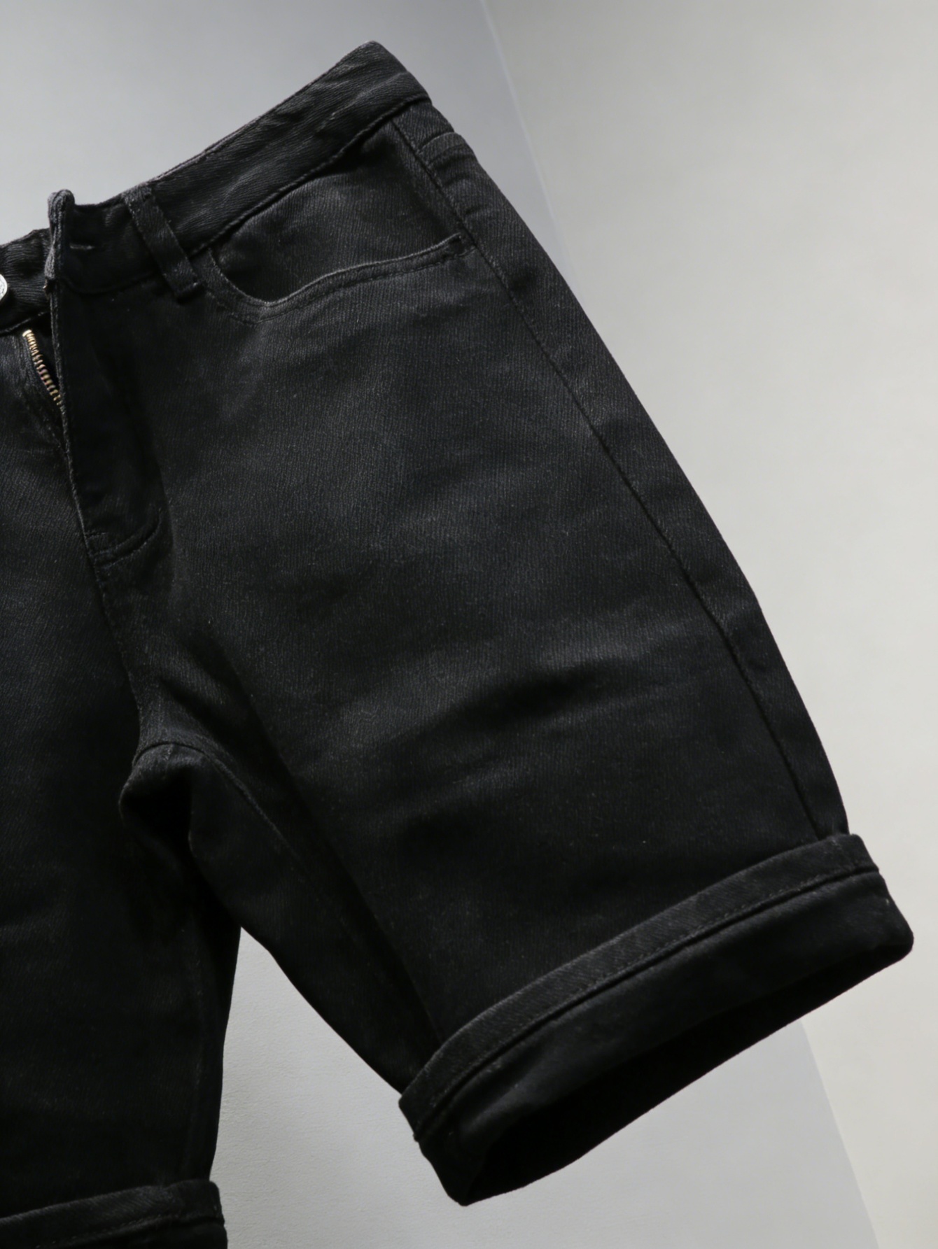 プレーンジーンズ ブラック スリムデニムショーツ 男性用 ラ - Mens Accessories Style のレビューと価格