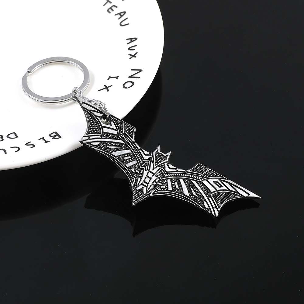 バットペンダントキーホルダーおもちゃスーパーヒーロー映画ジュ - Men'S Accessories Rings のレビューと価格